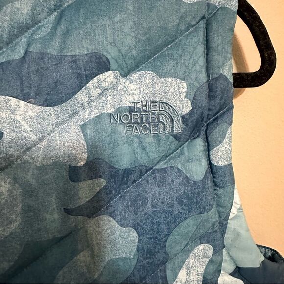 The North Face Women's Alpz 2.0 Down Vest Size Large Down and Waterfowl Feathers - Picture 4 of 8